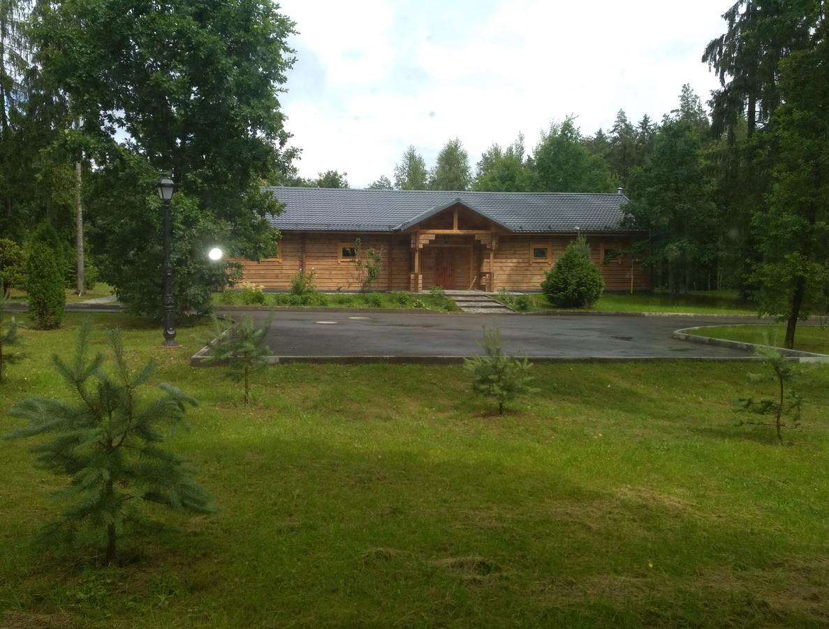 Green Park Hotel Airport Minsk Silichy Exterior foto