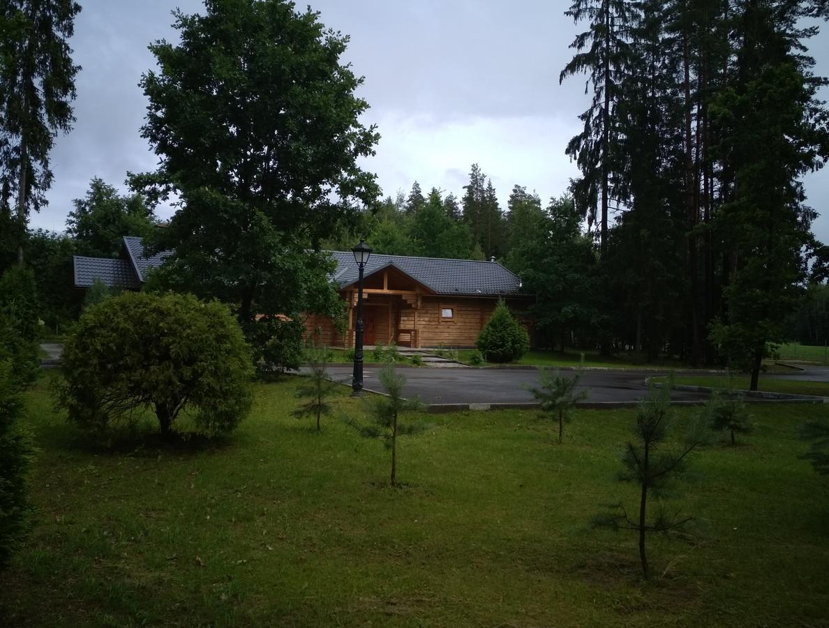 Green Park Hotel Airport Minsk Silichy Exterior foto
