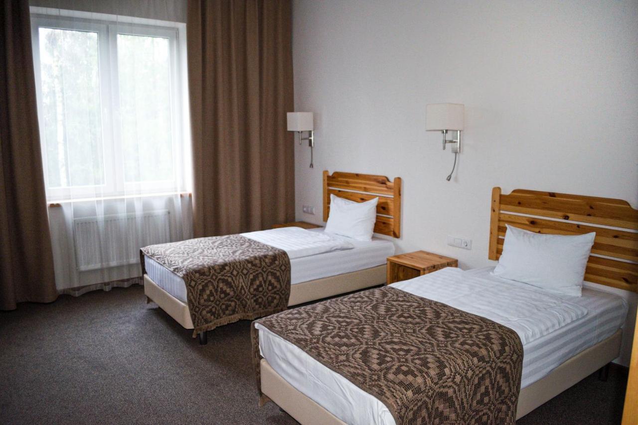 Green Park Hotel Airport Minsk Silichy Exterior foto